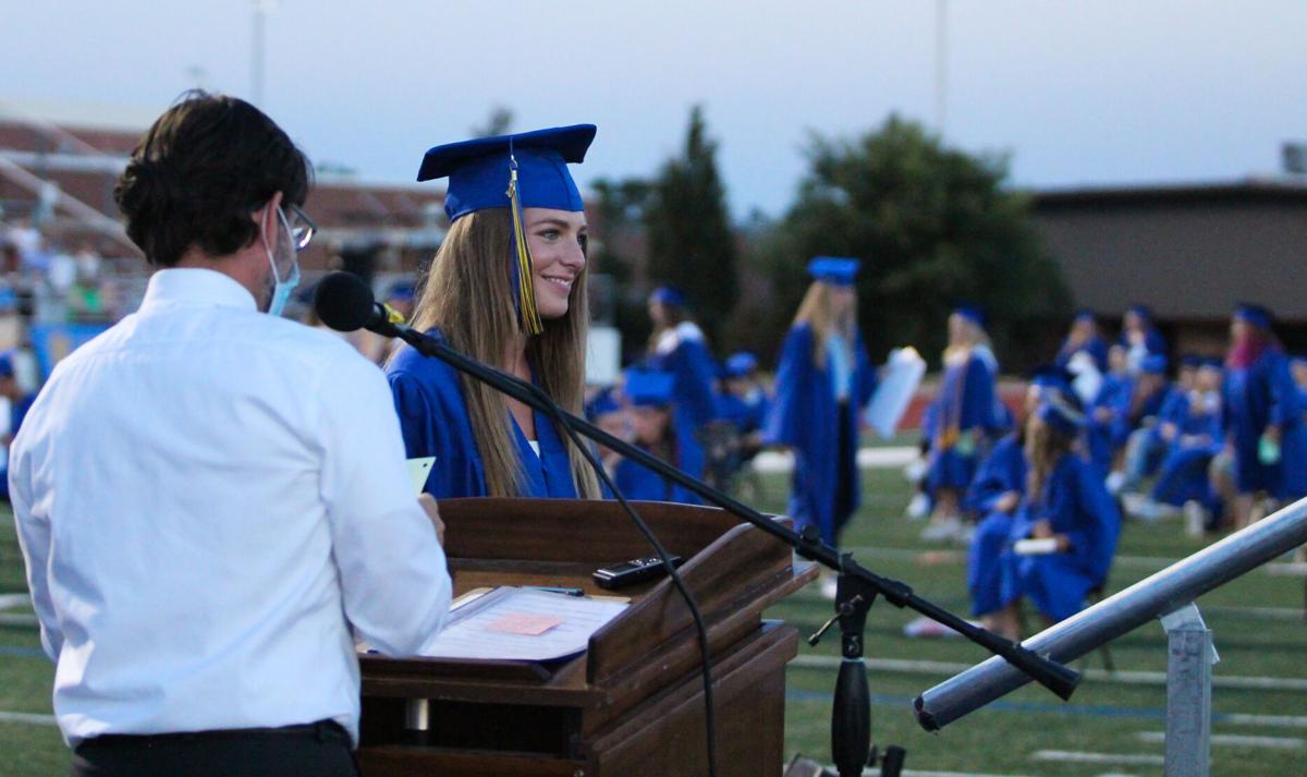 IMG_5607grad03.jpg
