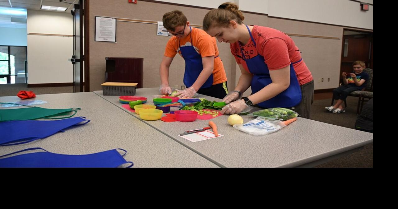 Teen chefs compete in Stillwater Public Library's 'Chopped' | News ...