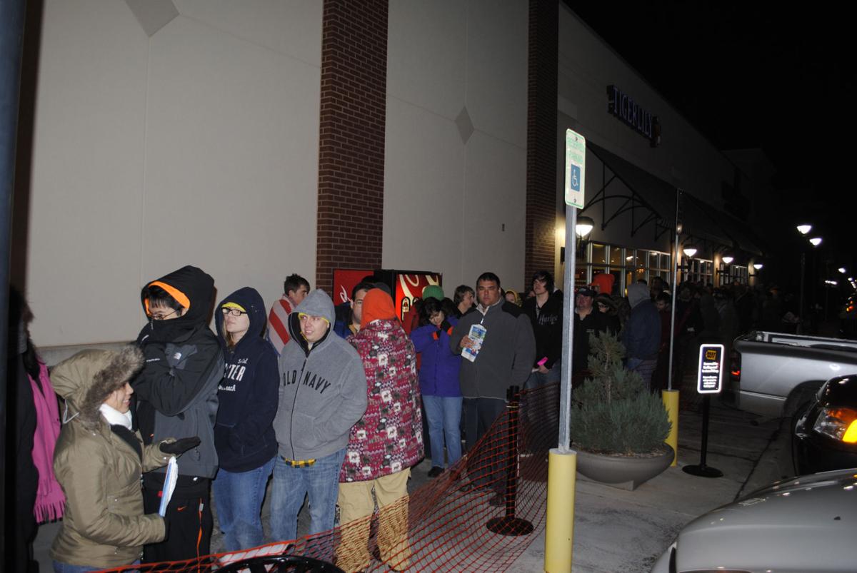 Shoppers Start Early For Best Black Friday Deals Stwnewspress Com