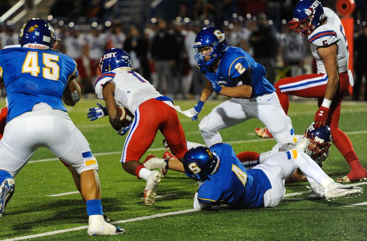 Clements tackles Presley.jpg