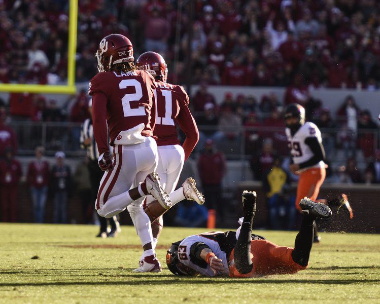 Failed two-point conversion lingers in Pokes' Bedlam loss