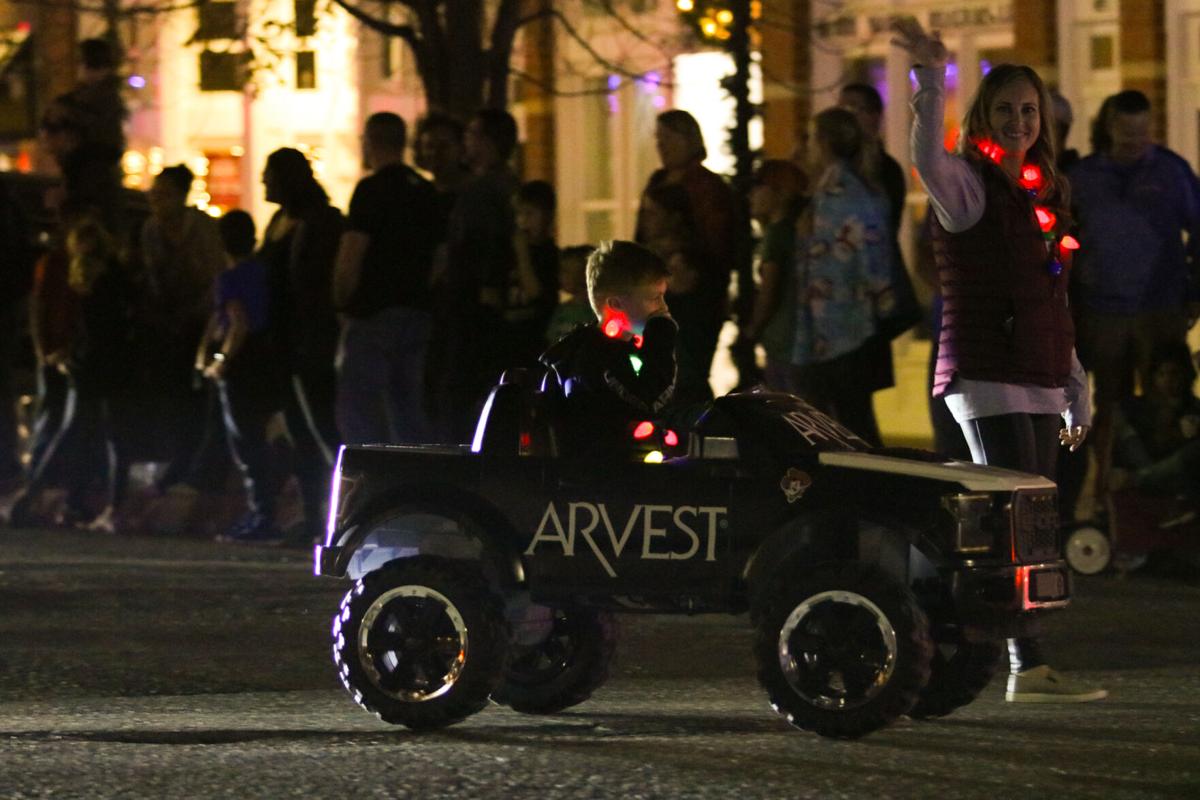 Parade02.jpg