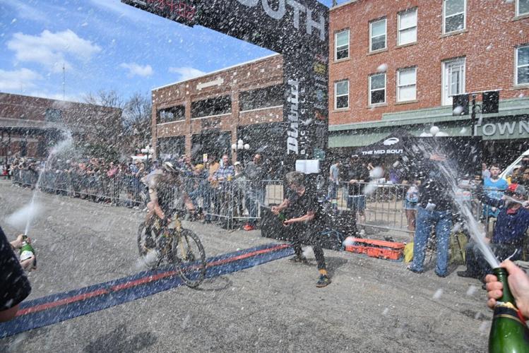 Mid South Summer: Showers Offer Only A Tiny Sigh Of Relief. - puds6xi