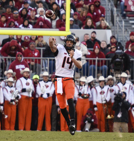 Failed two-point conversion lingers in Pokes' Bedlam loss