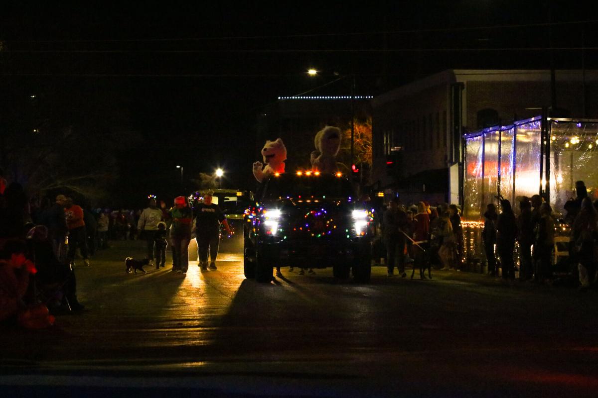 Parade07.jpg