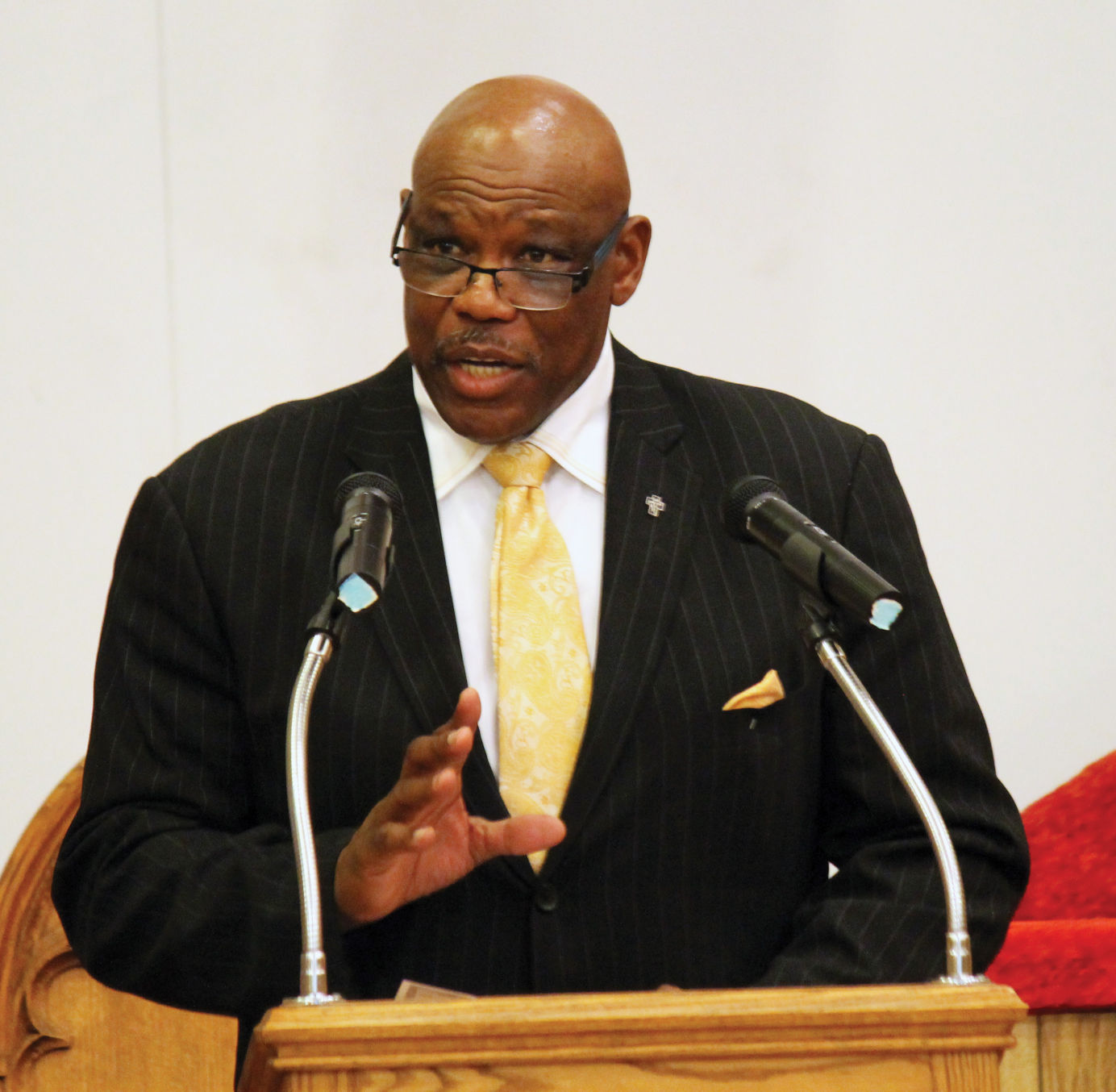 Rev. Calvin Miller News