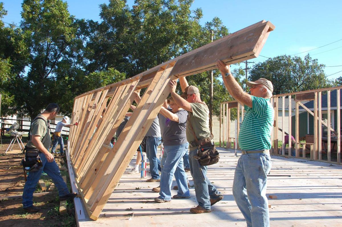 Stillwater Habitat For Humanity Builds 30th Home News Stwnewspress Com