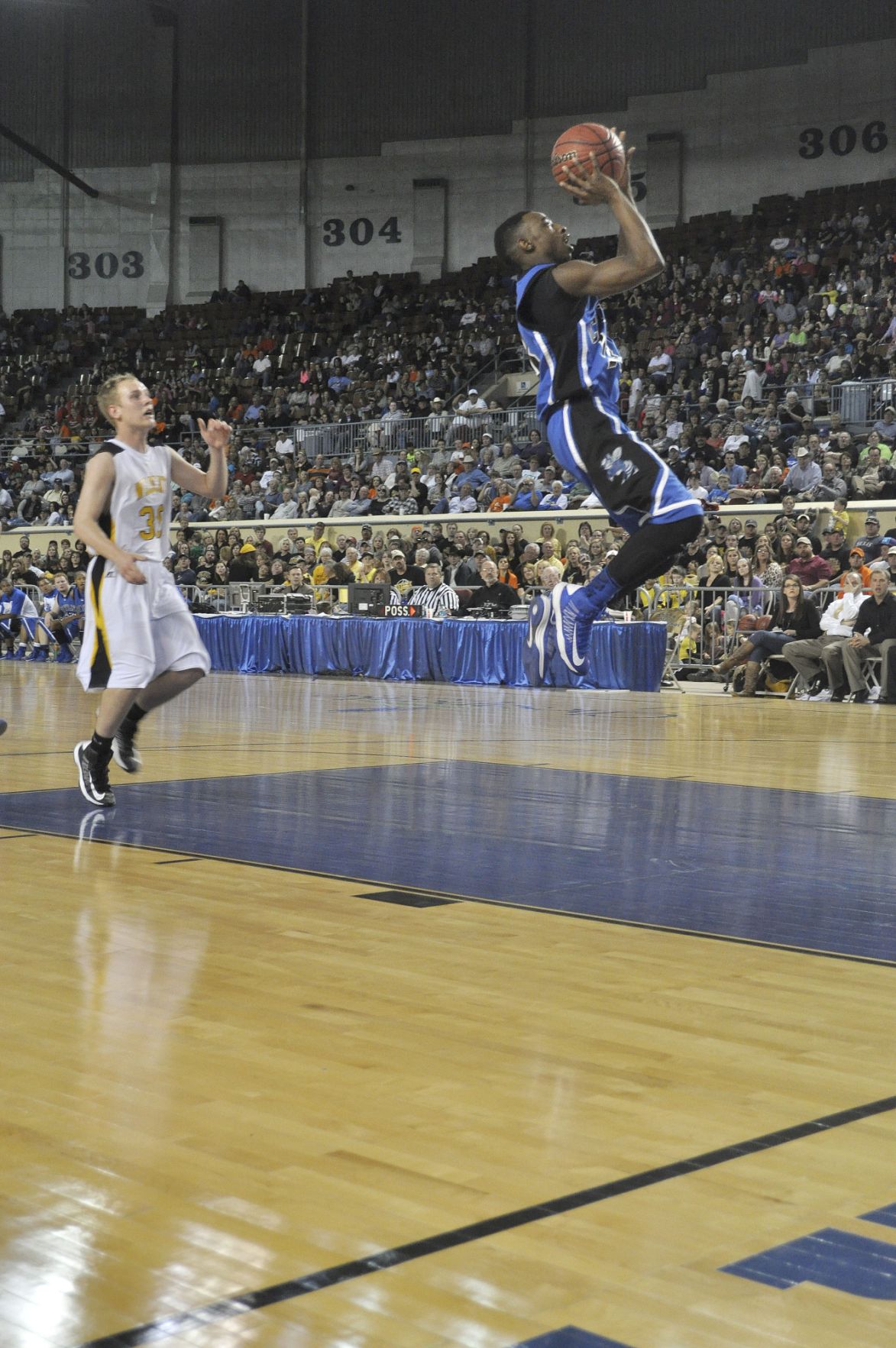 Coyle boys run out of gas against in Class B state championship