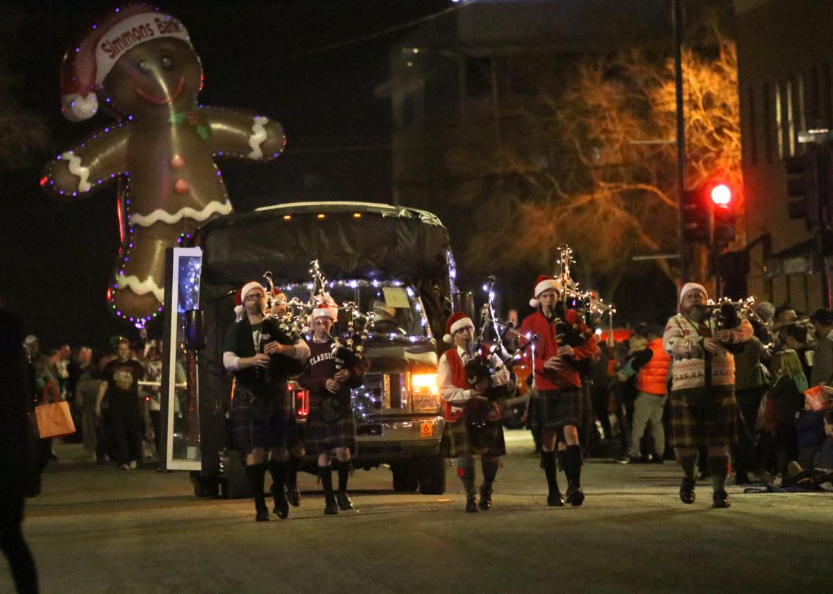 Parade14.jpg