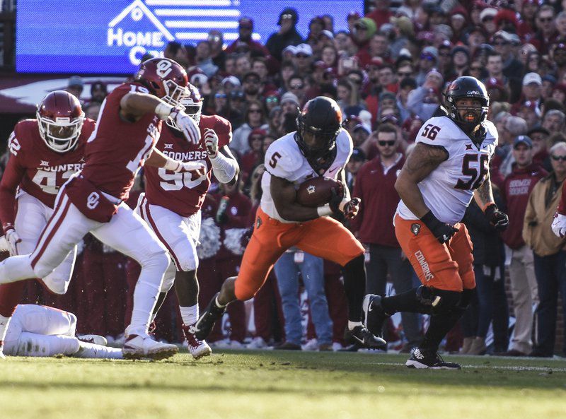 Failed two-point conversion lingers in Pokes' Bedlam loss