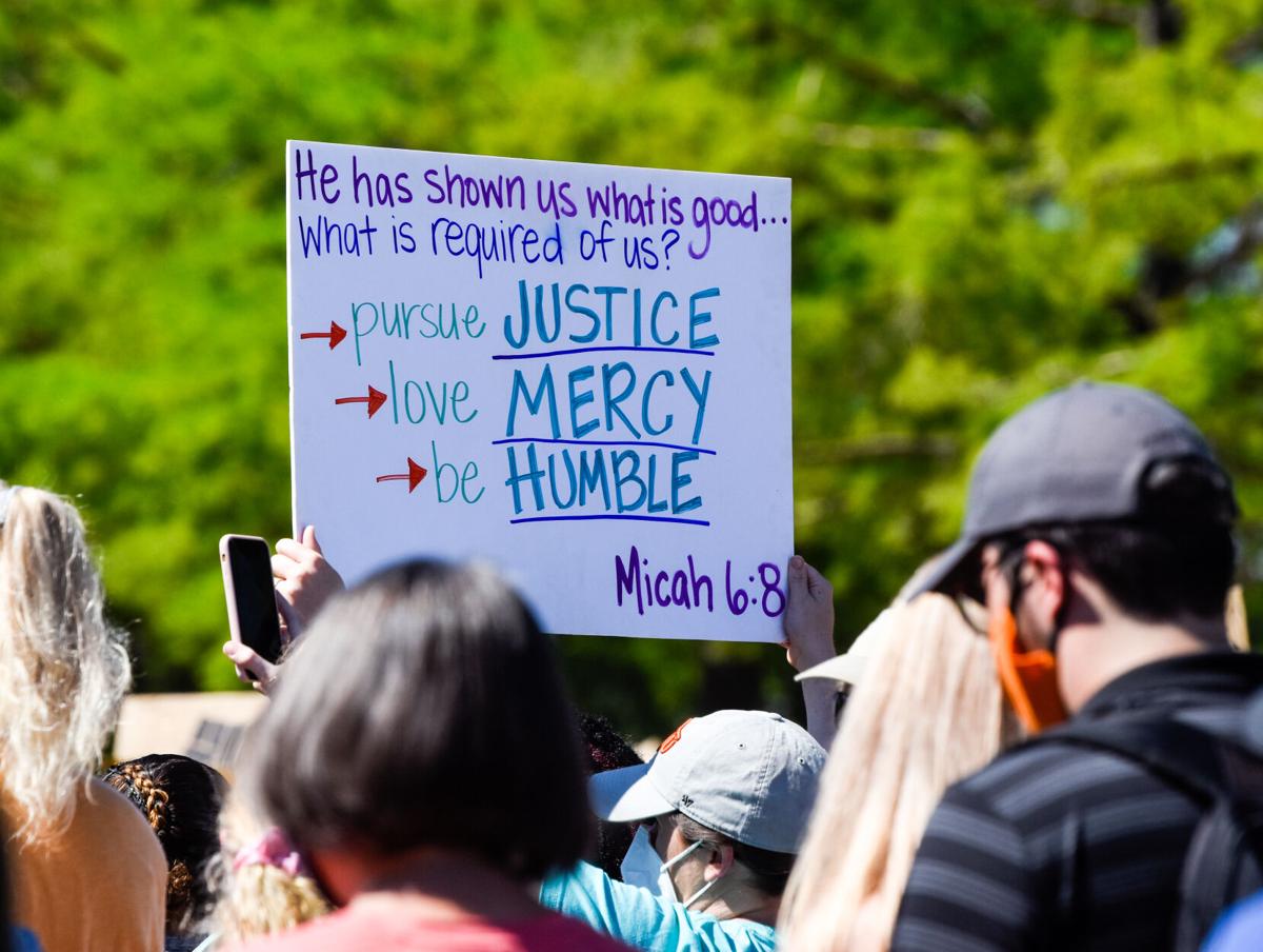 Verse sign.jpg