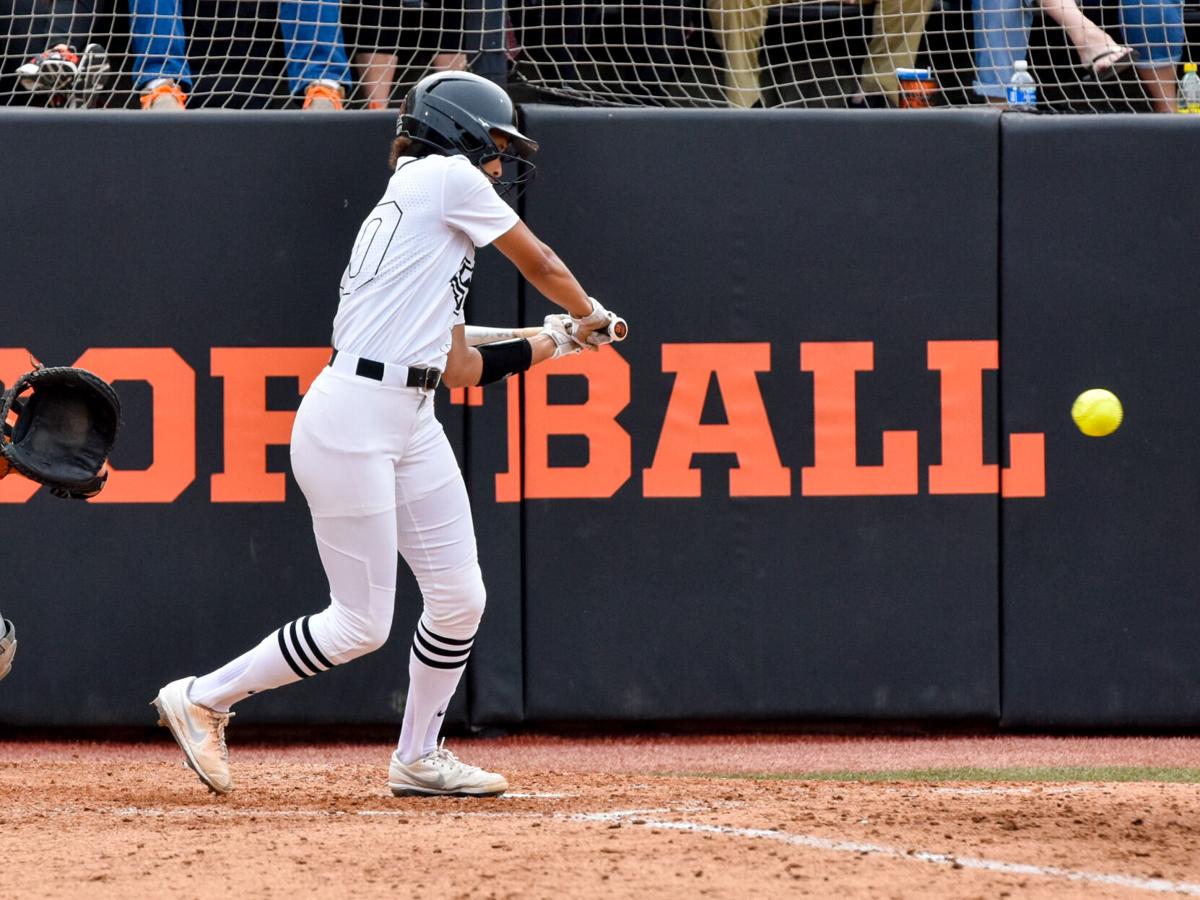 Hobson RBI single.jpg