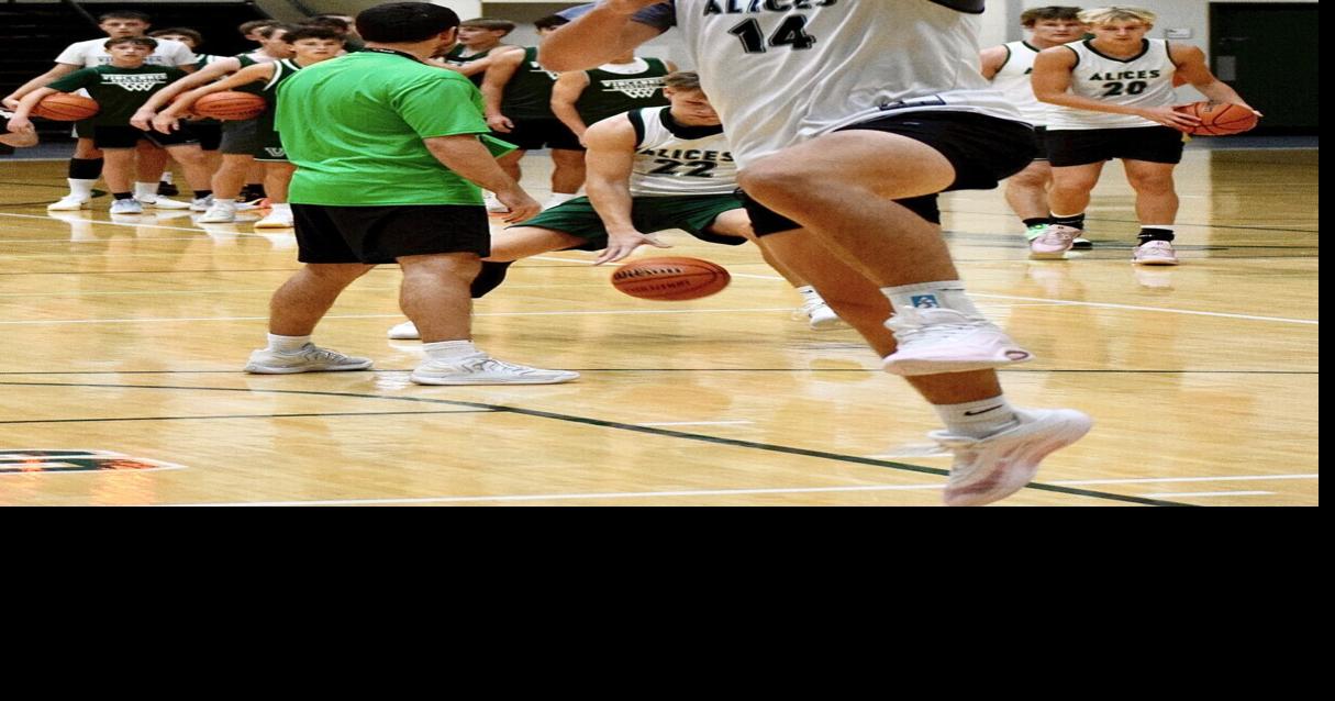 Boys hoops officially underway | Sports | suncommercial.com