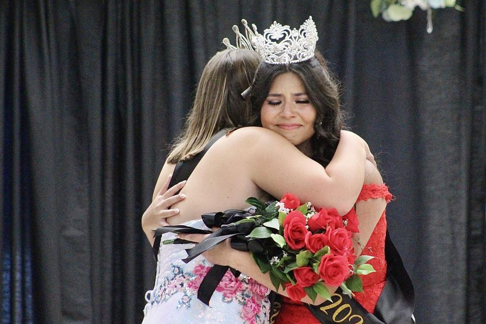 Flores wins Miss Bicknell 2026