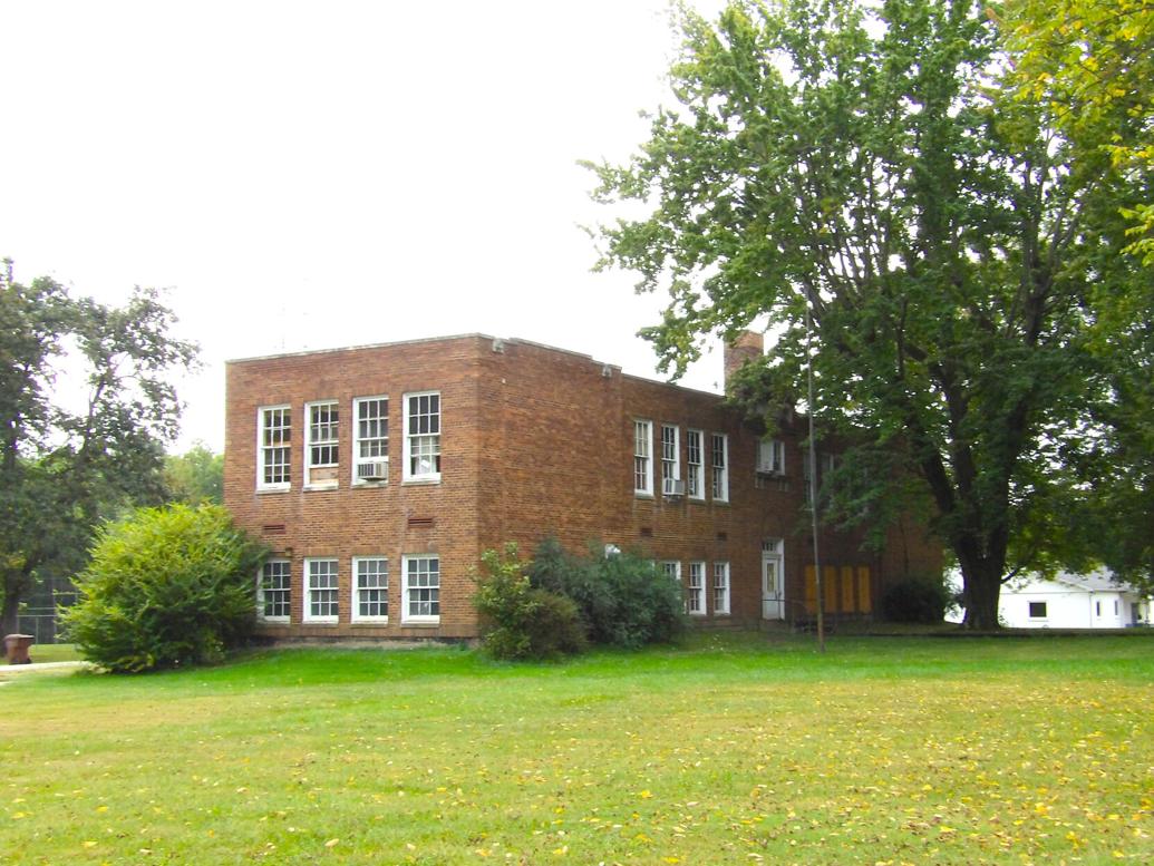 Former school corp. central office given to Knightsville Building