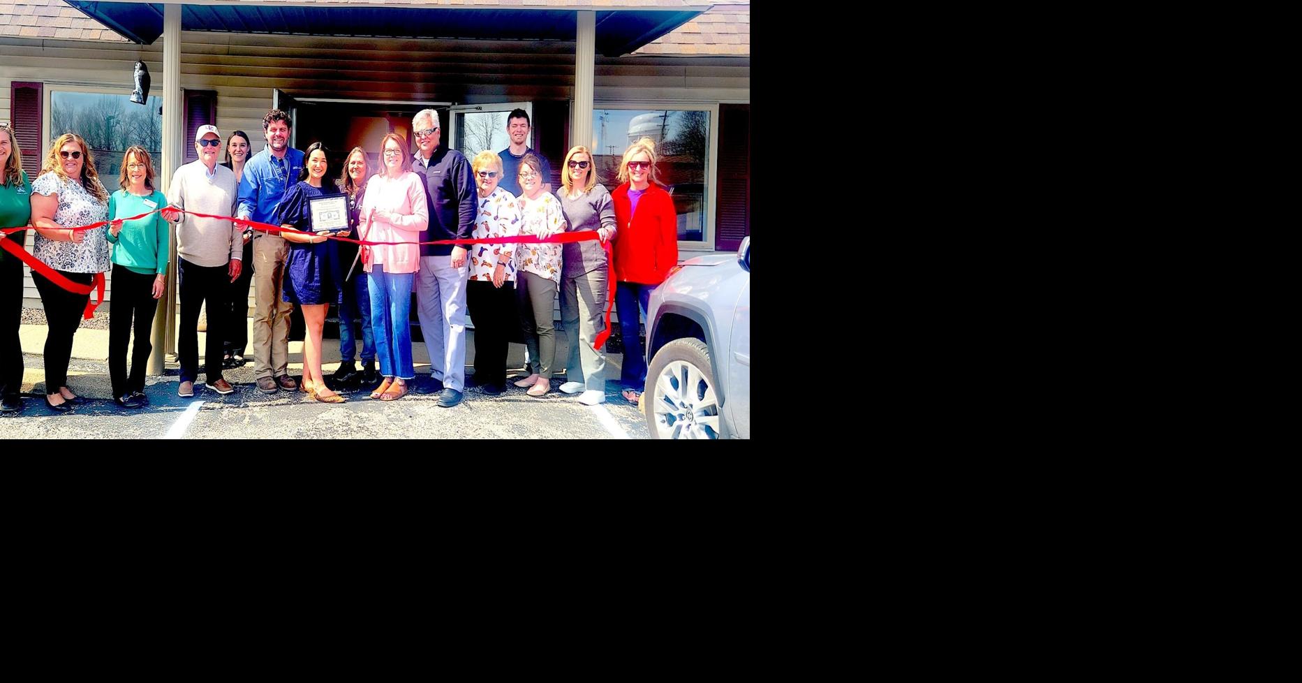 Petersburg Coin Laundry celebrates ribbon cutting