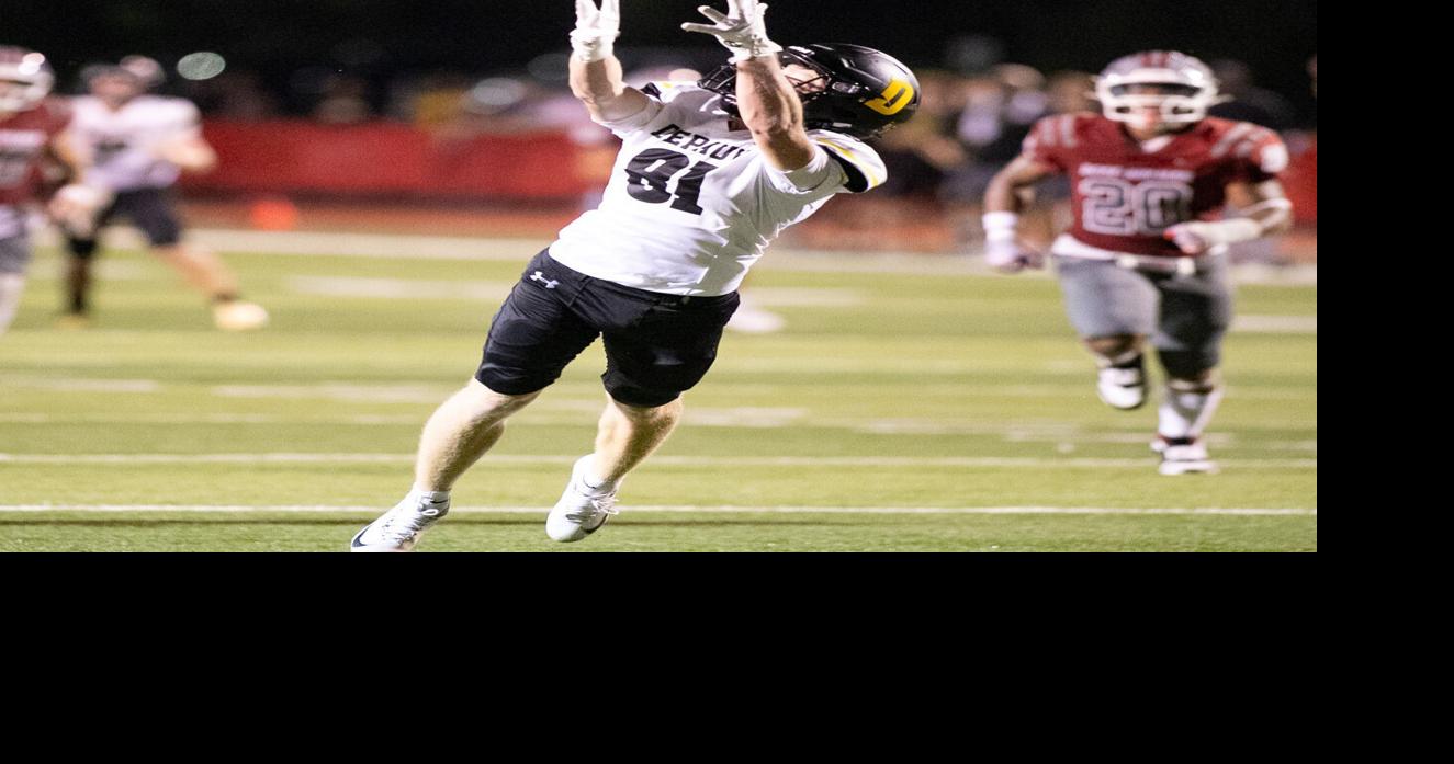 DePauw holds off RHIT for season-opening win