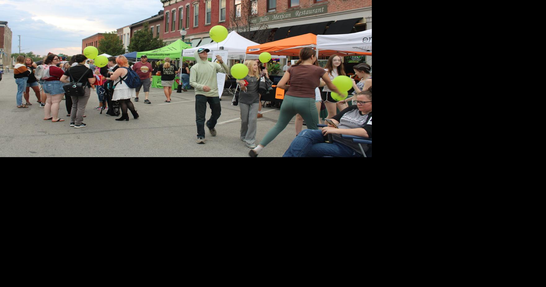 October First Friday: PHOTO GALLERY | Banner Graphic | suncommercial.com