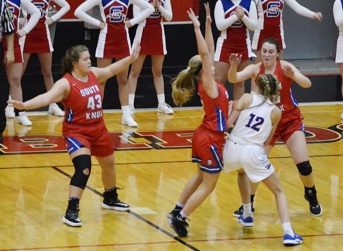 Lady Spartans Can T Crack Linton Defense Sports Suncommercial Com