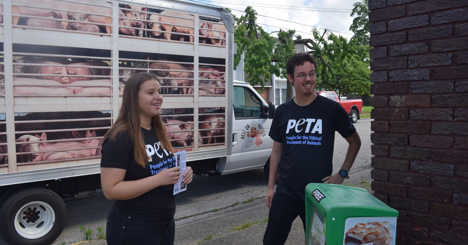PETA makes stop at Rib Fest - Vimarsana News