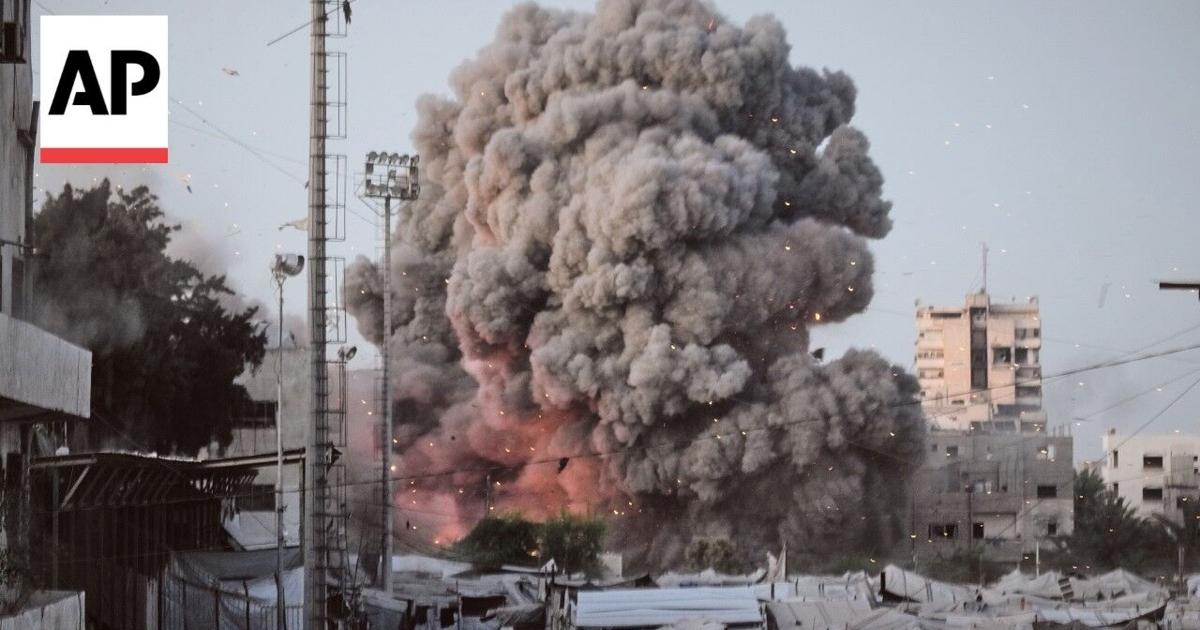 Video shows Israel striking Gaza City and Deir al-Balah after issuing ...