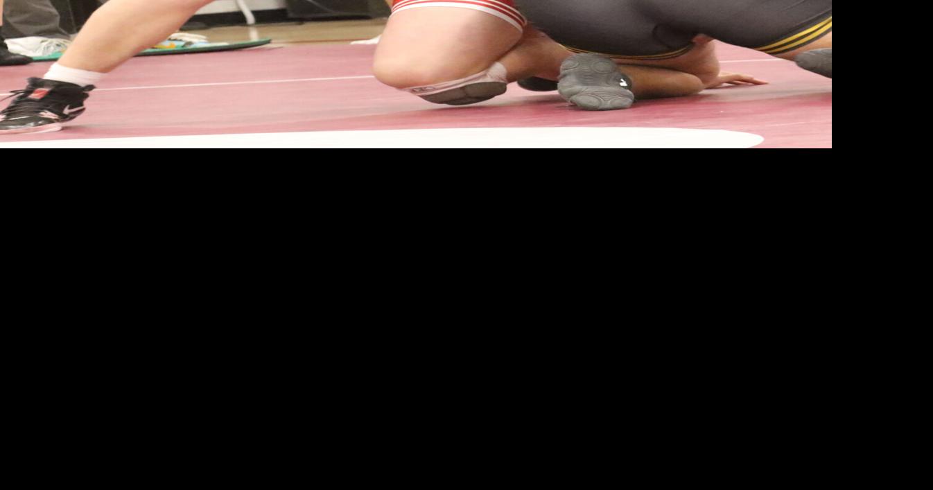 IOWA CLASS 1A STATE QUALIFYING WRESTLING: Lots of area state qualifiers in wrestling