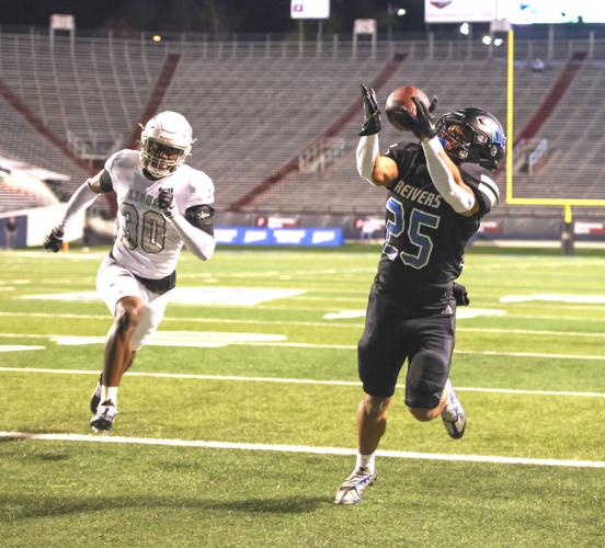 COLLEGE FOOTBALL Reievers repeat as NJCAA national champions Sports