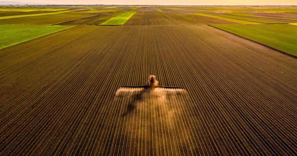 Iowa Senate votes to limit lawsuits over Roundup, other farm and lawn chemicals (AJ) - Vimarsana News