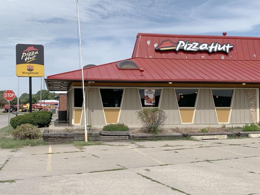 Up To 300 Pizza Hut Restaurants To Close Atlantic Swiowanewssource Com