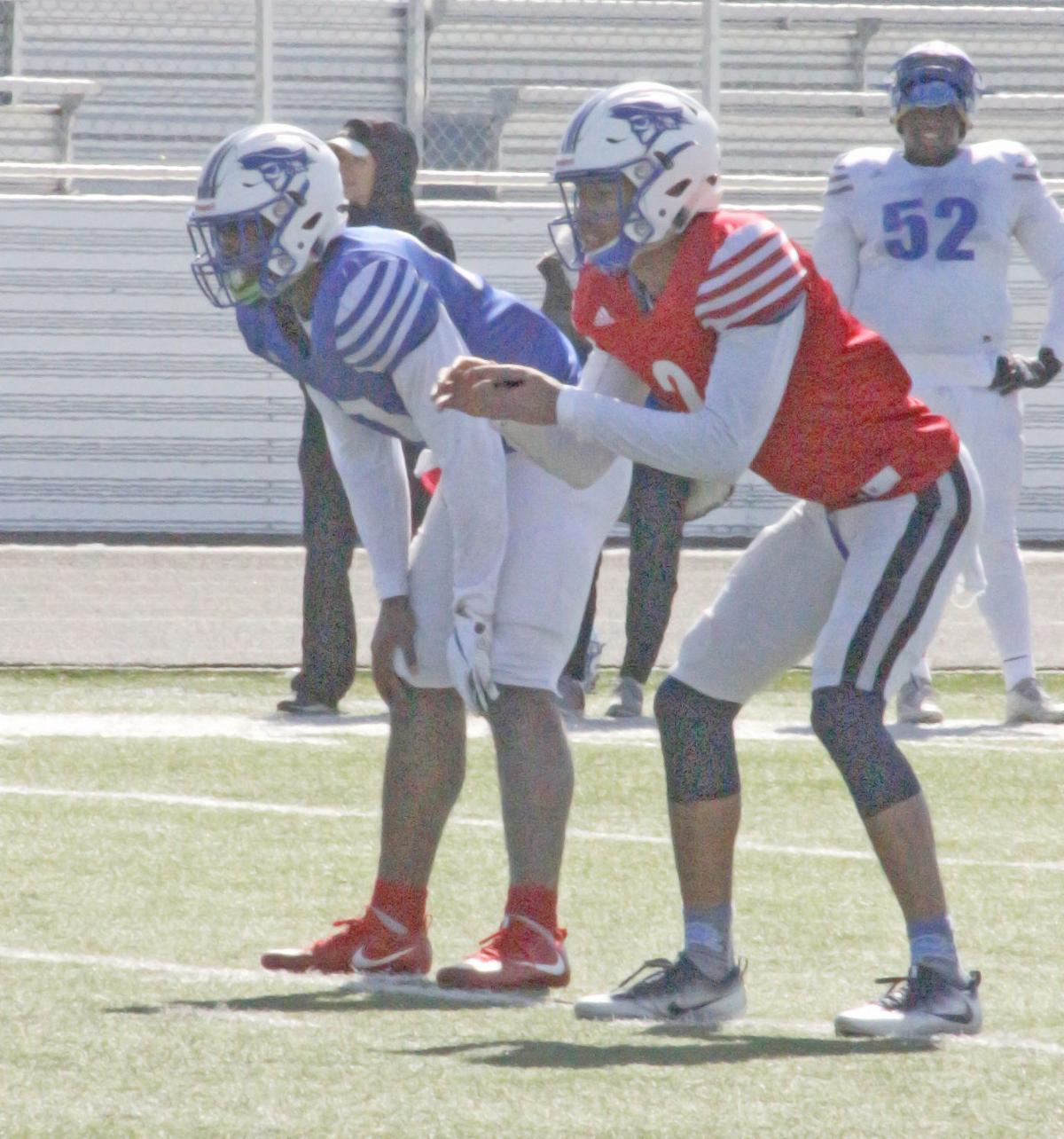 Iowa Western Cc Football Movin On Up Reiver Offense Has Talent