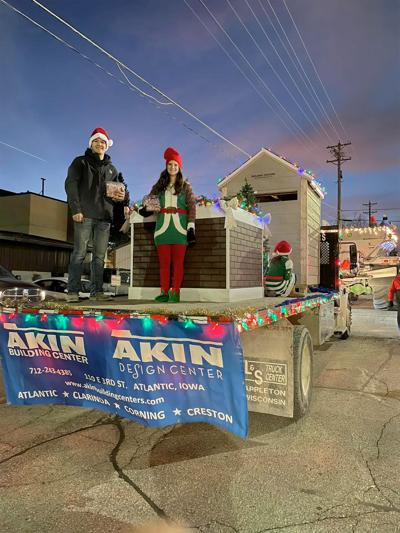 Atlantic Iowa Christmas Parade 2022 Operation Be The Light | Atlantic | Swiowanewssource.com
