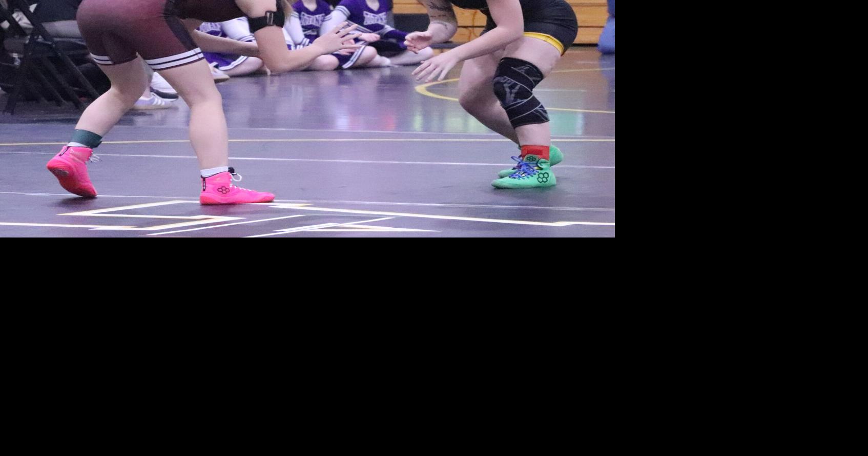 IOWA CLASS 1A REGIONAL GIRLS WRESTLING: Spots at girls' wrestling state meet available at today's regionals