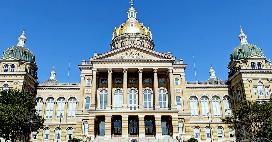 Property taxes, eminent domain debate to return in 2026 Iowa legislative session (aj)