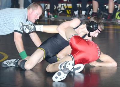 Hansen First Team Fourth At Red Owens Classic Sports Swiowanewssource Com