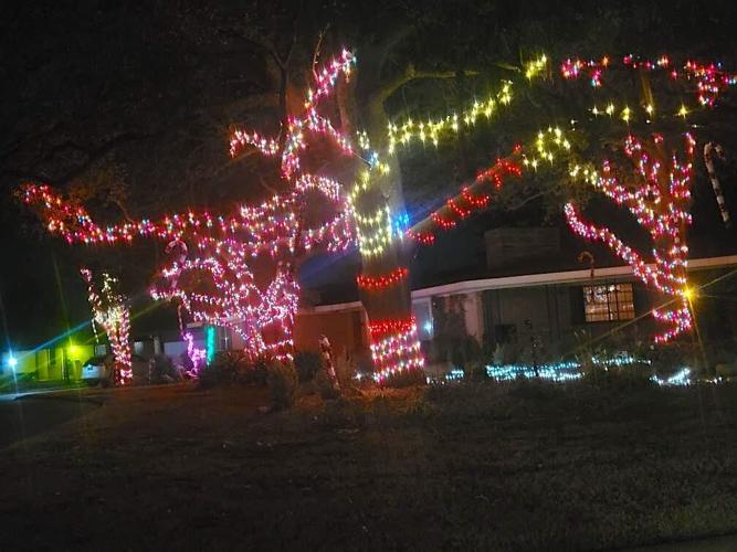 Christmas lights around town Community News