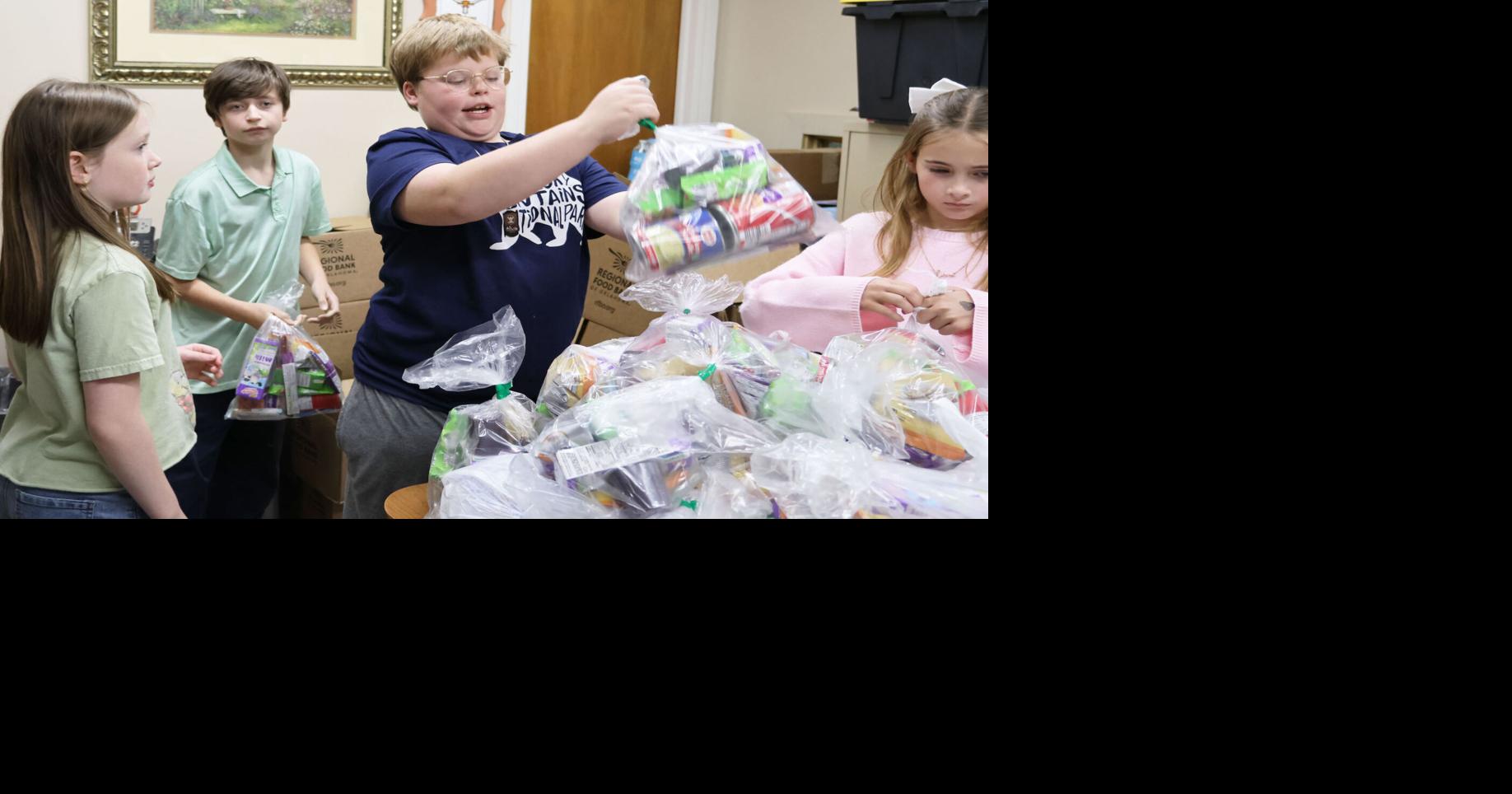 RAK Pack spreads kindness at random