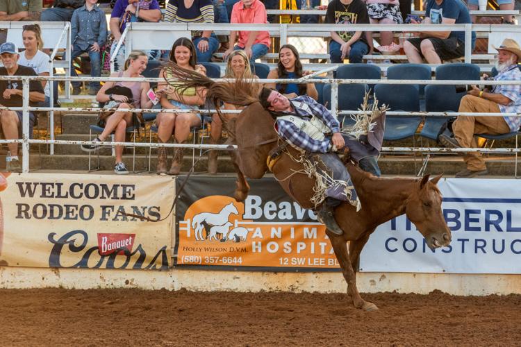 Bull riders fail to make buzzer at Lawton Rangers Rodeo | Sports ...