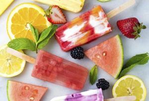 Homemade popsicles are healthier than in the freezer aisle