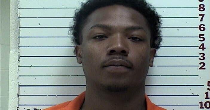 Pair jailed for charges relating to liquor store robbery attempt