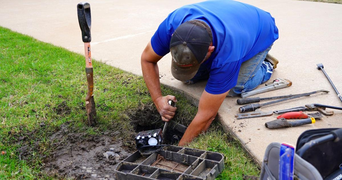 Meter Col CoL replacing thousands of water meters with more accurate units | News ...