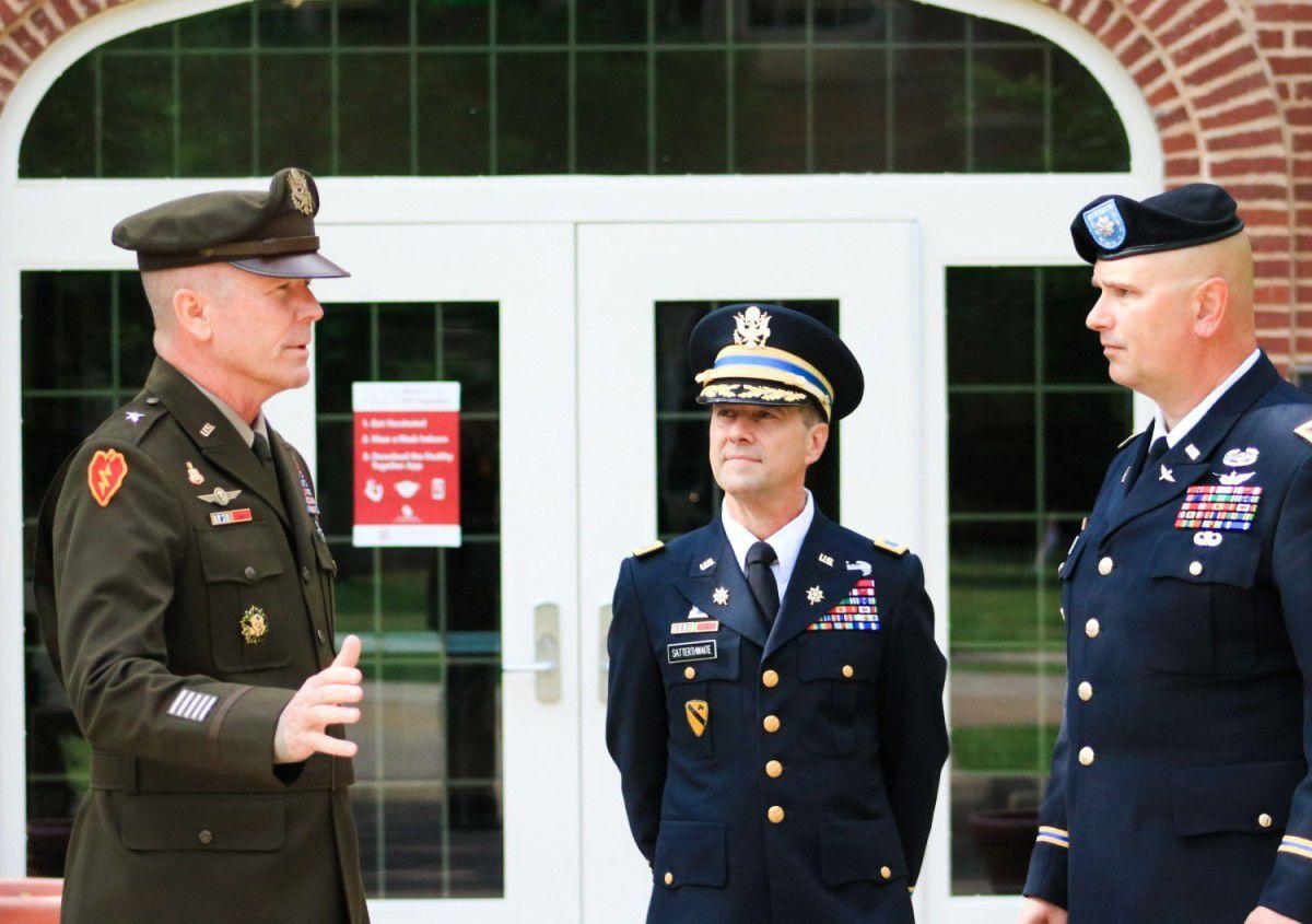fort-sill-says-farewell-to-field-artillery-commandant-swoknews-com