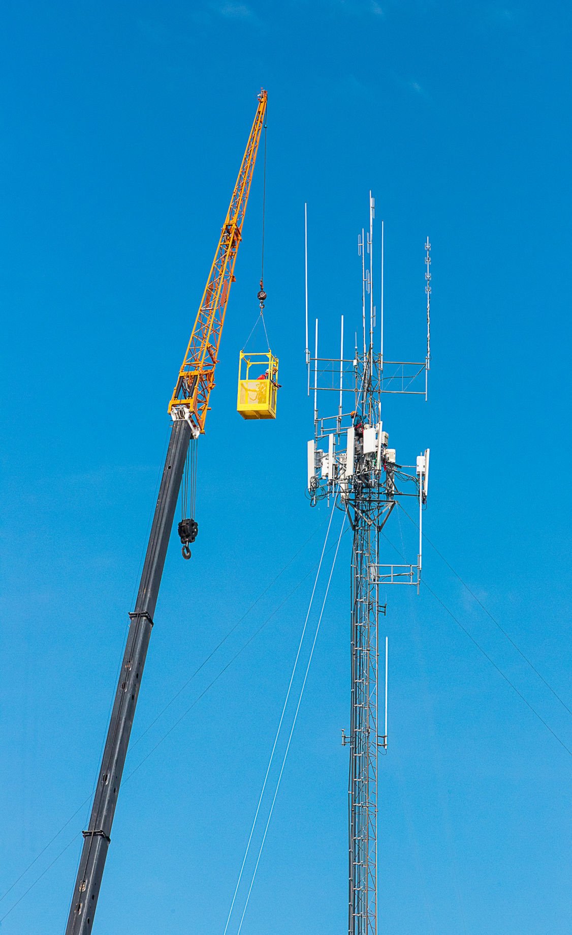 Maintenance on city communications tower