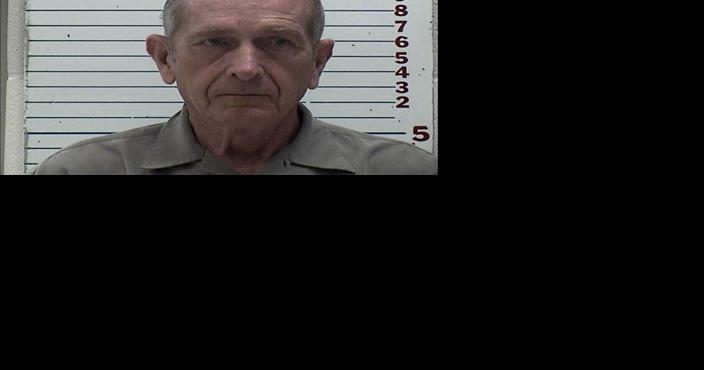 Former Elgin school janitor pleads guilty to indecent exposure - Vimarsana News