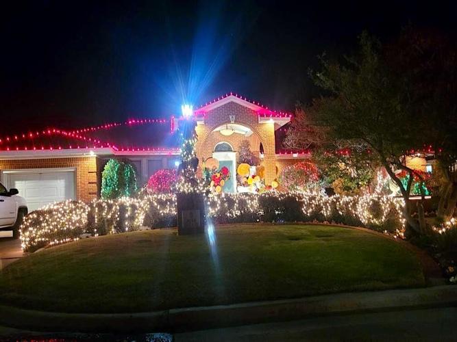 Christmas lights around town Community News