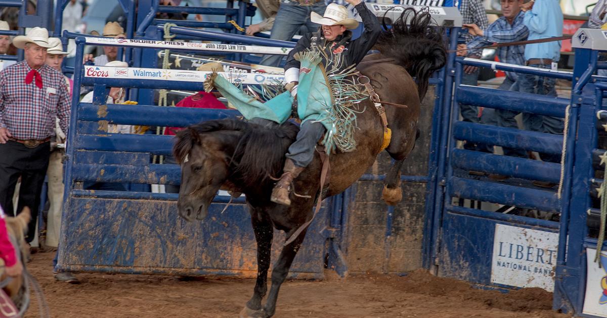 Apaches R Hali Roping Horse Apache native puts on show at tie-down roping | Sports | swoknews.com