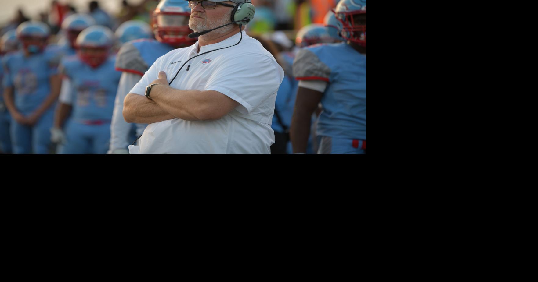 Lawton Eisenhower head football coach Eric Gibson leaves to take Chickasha job Sports