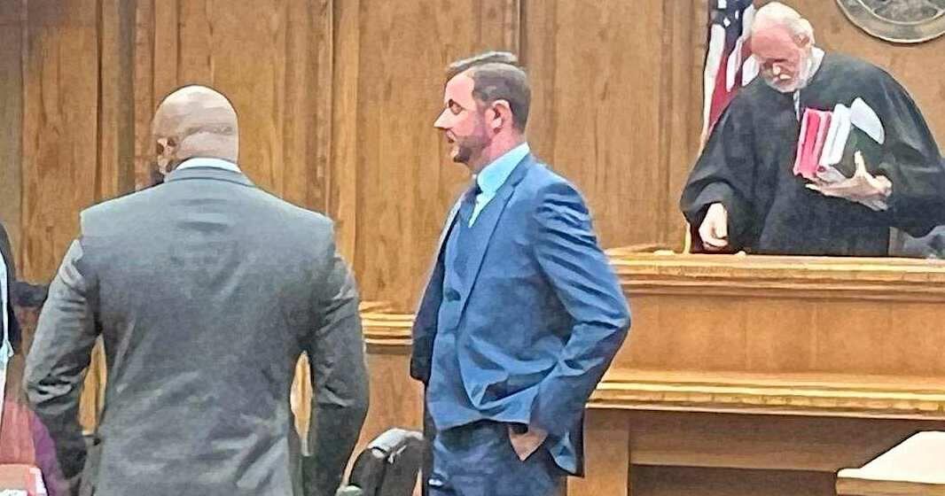 Judge denies former officers' Stand Your Ground Defense, appeal announced - Vimarsana News