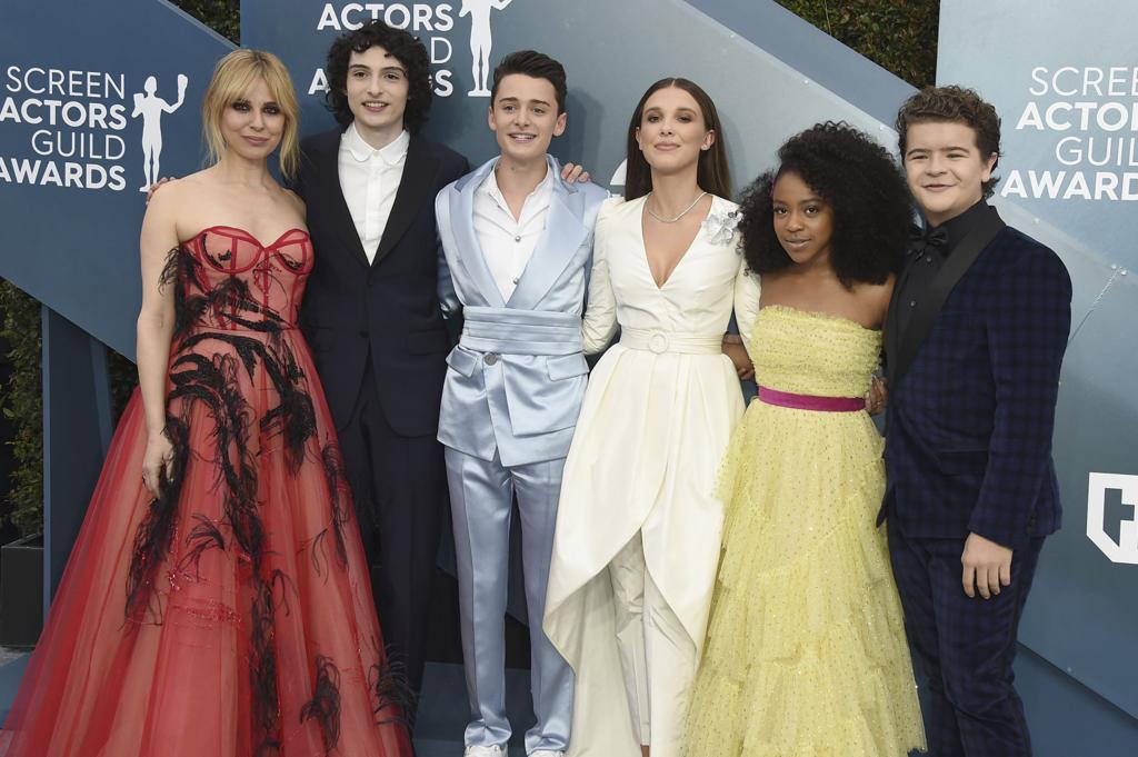 2020 Screen Actors Guild Awards: Red Carpet Arrivals -- Millie Bobby Brown,  Camila Mendes and More!