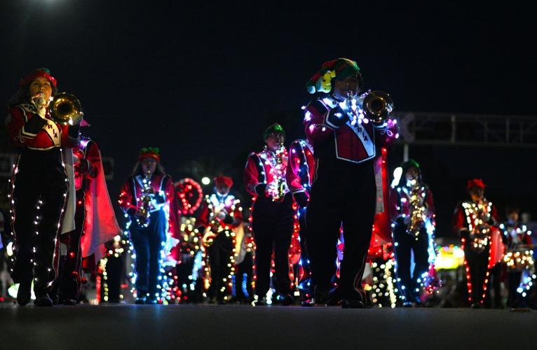 Santa Maria Parade of Lights wows thousands, winners announced