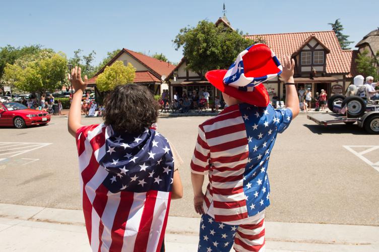 Thousands pack Solvang to celebrate Fourth of July Local news